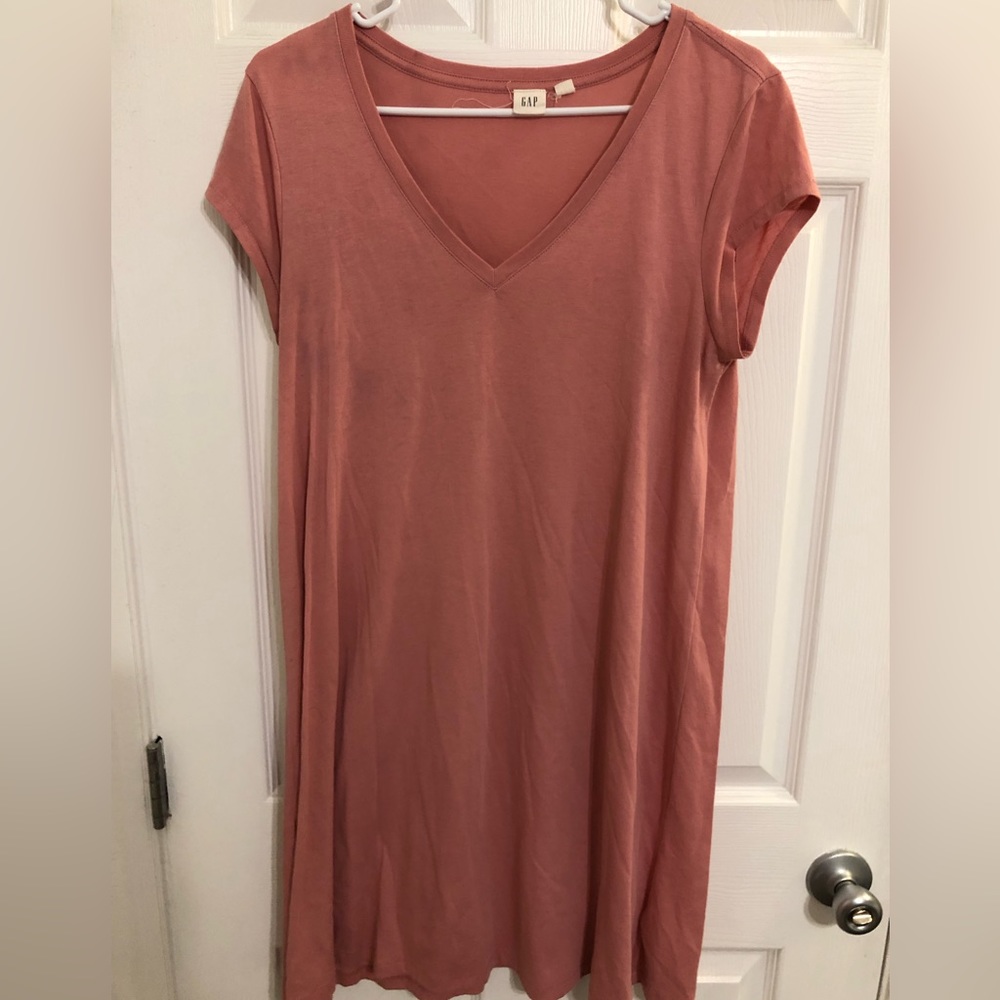 GAP T shirt dress in pink, size medium, short sleeves
